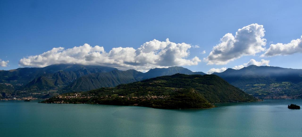 Italian Vacation Homes - La Petite Maison Du Lac Tavernola Bergamasca Exteriör bild